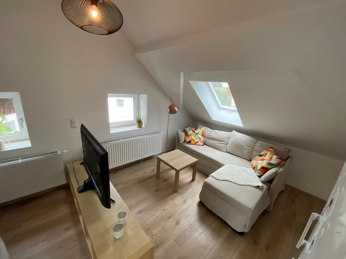 Helle 2 Zi. Wohnung nähe Flughafen München Haimhausen  Exterior foto